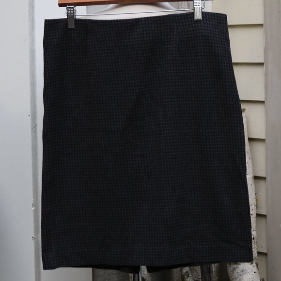 J Jill Black & Grey Mini Gingham Plaid Stretch Ponte Pull On Pencil Skirt Sz MED - Picture 1 of 5